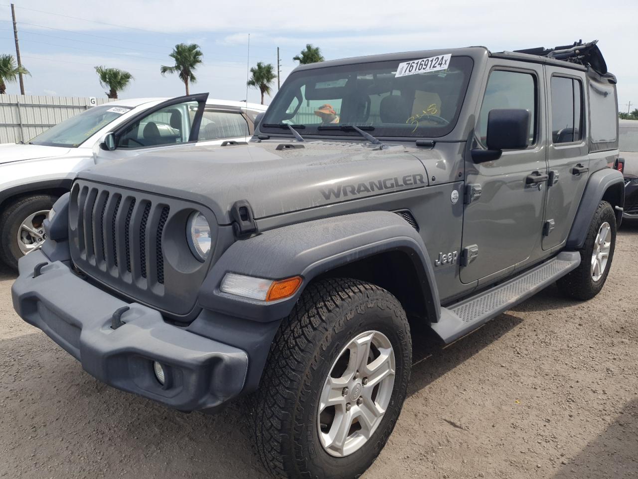 2018 Jeep Wrangler VIN 1C4HJXDG1JW290215