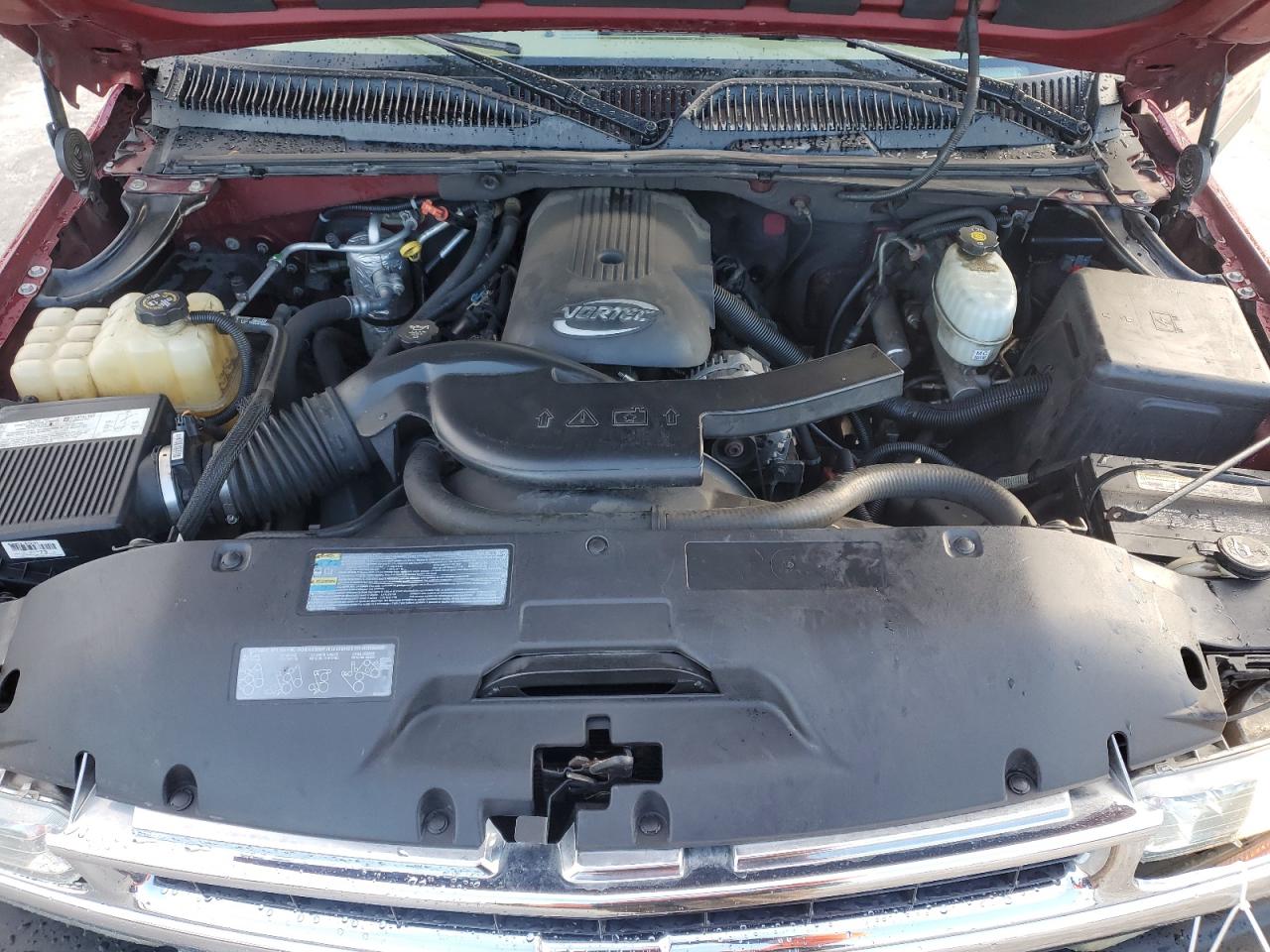 2004 Chevrolet Tahoe VIN 1GNEC13V04R138950 Copart auction photo, front end damage thumbnail 12