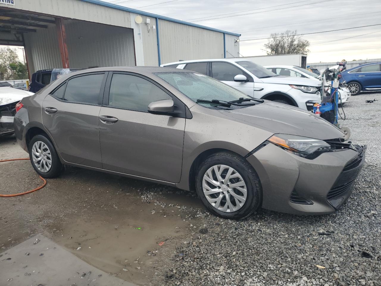 2017 Toyota Corolla VIN 2T1BURHEXHC763131 Copart auction photo, front end damage thumbnail 4