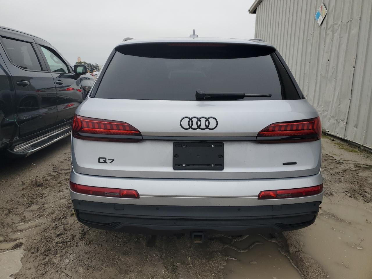 2022 Audi Q7 VIN WA1VXBF75ND014228 Copart auction photo, rear end / minor dent/scratches damage thumbnail 6