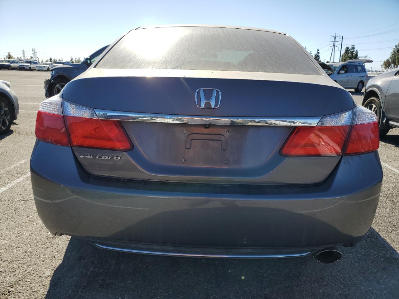2015 Honda Accord VIN 1HGCR2F76FA155708 Copart auction photo, all over damage thumbnail 6