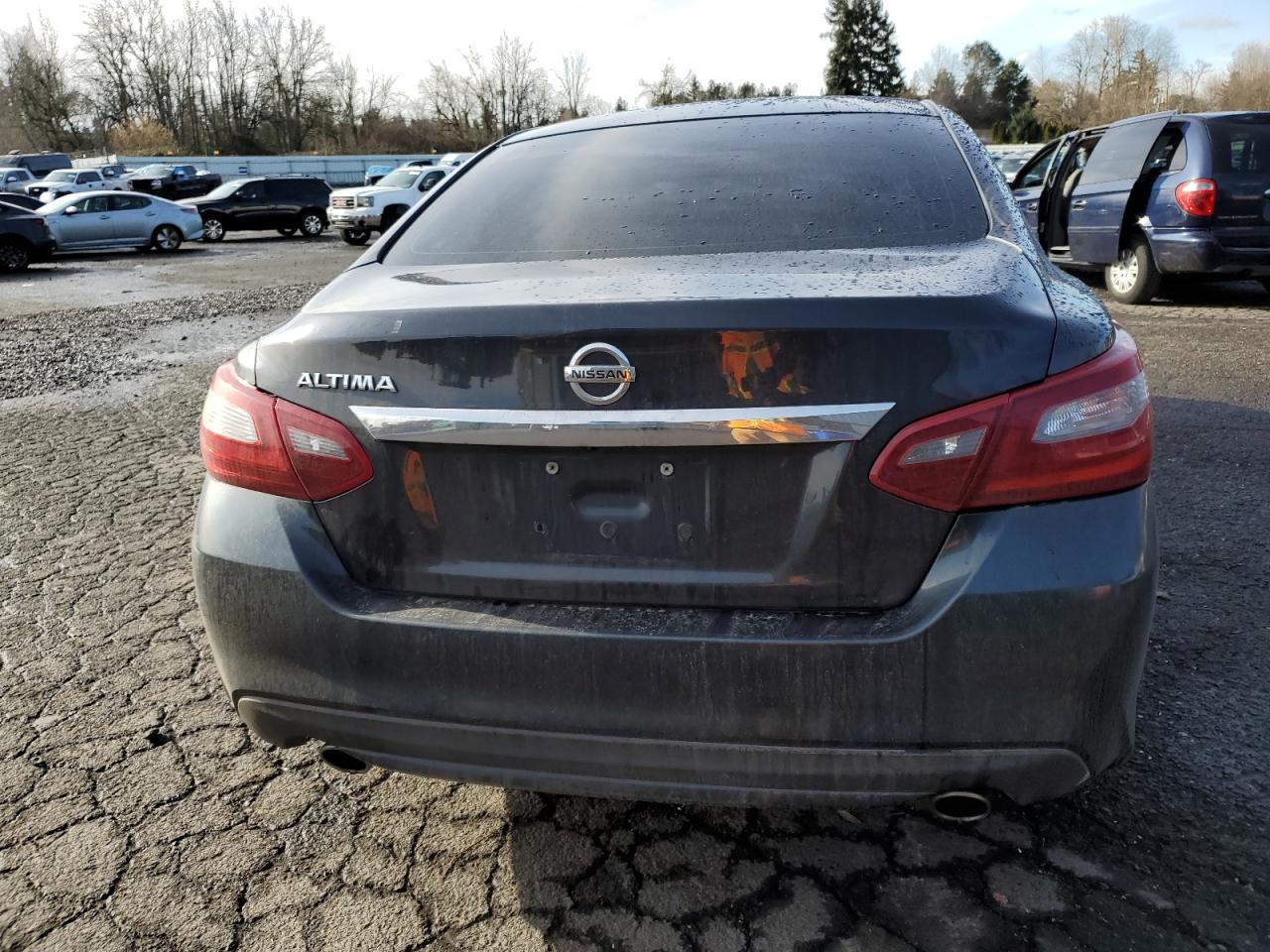 2018 Nissan Altima VIN 1N4AL3AP9JC153202 Copart auction photo, biohazard/chemical damage thumbnail 6