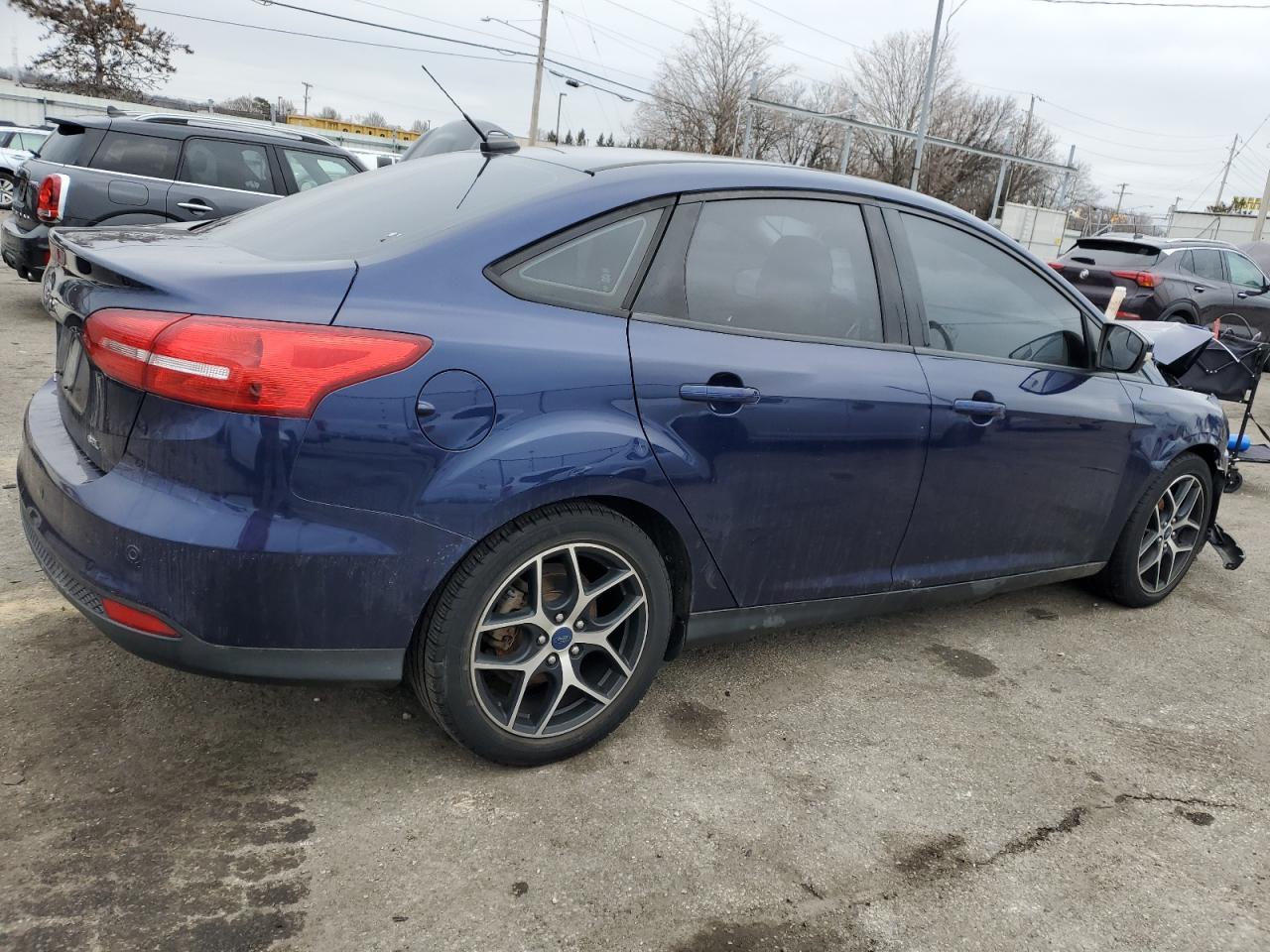 2017 Ford Focus VIN 1FADP3H26HL236852 Copart auction photo, front end damage thumbnail 3