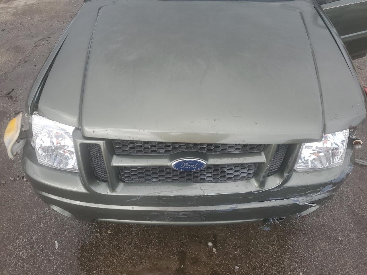2004 Ford Explorer VIN 1FMZU67K64UA70263 Copart auction photo, front end damage thumbnail 11