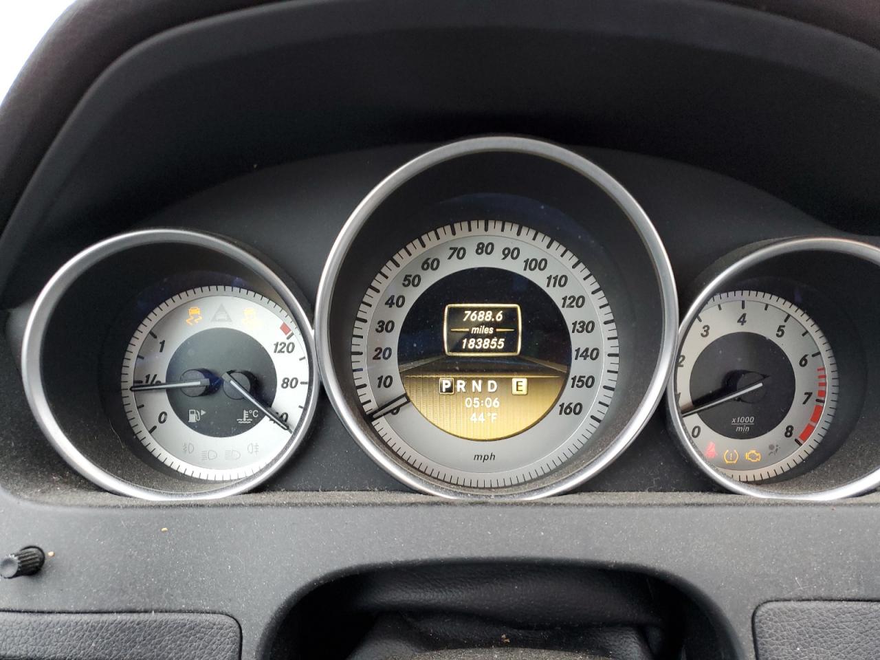 2012 Mercedes-Benz C-klasse VIN WDDGF8BB1CR205195 Copart auction photo, front end damage thumbnail 9