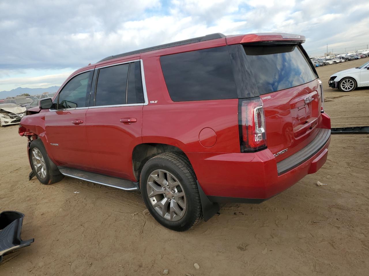 2015 GMC Yukon VIN 1GKS2BKC3FR672231 Copart auction photo, front end damage thumbnail 2