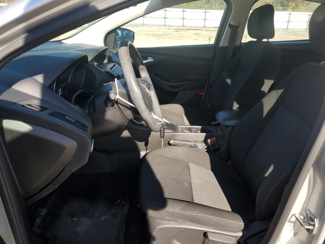 2016 Ford Focus VIN 1FADP3K22GL291029 Copart auction photo, front end / minor dent/scratches damage thumbnail 7