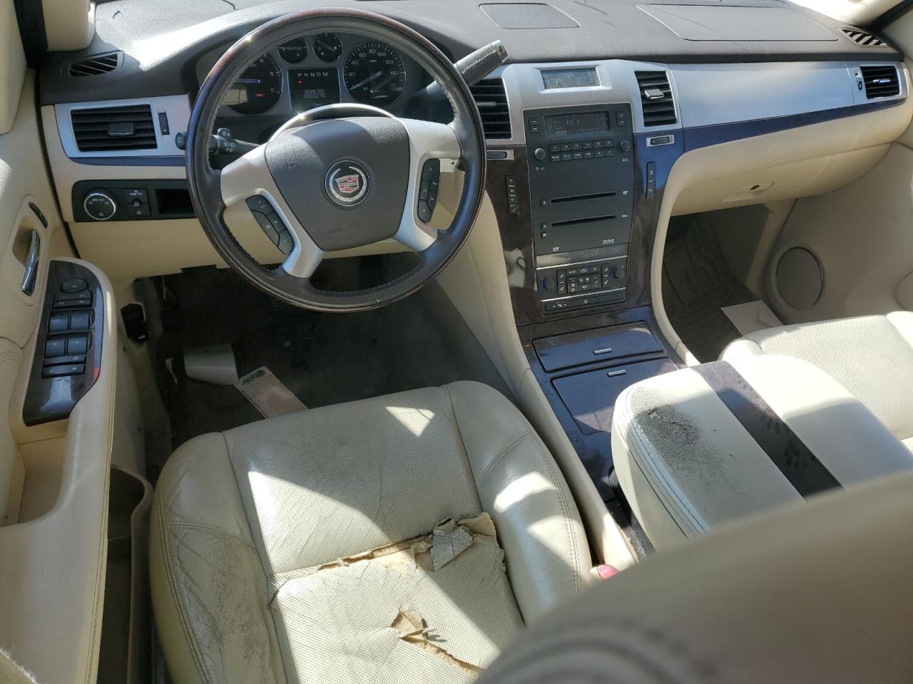 2008 Cadillac Escalade VIN 1GYEC63888R218738 Copart auction photo, vandalism damage thumbnail 8