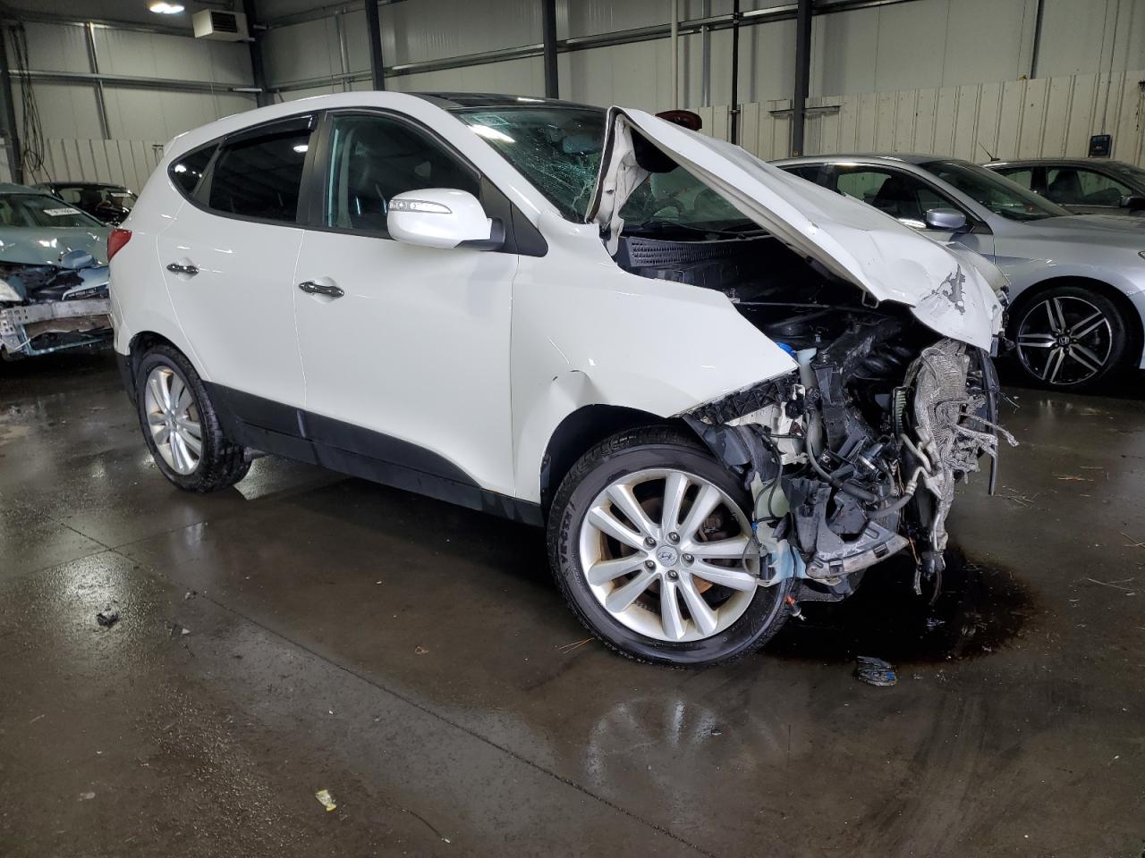 2011 Hyundai Tucson VIN KM8JUCAC1BU132758 Copart auction photo, front end damage thumbnail 4