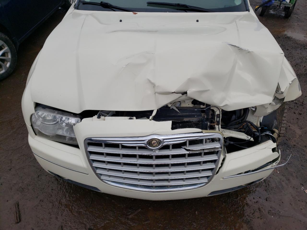 2010 Chrysler 300 VIN 2C3CK5CVXAH210862 Copart auction photo, front end damage thumbnail 11