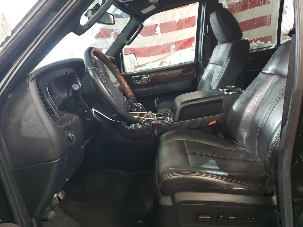 2017 Lincoln Navigator VIN 5LMJJ3LTXHEL11063 Copart auction photo, front end / minor dent/scratches damage thumbnail 7