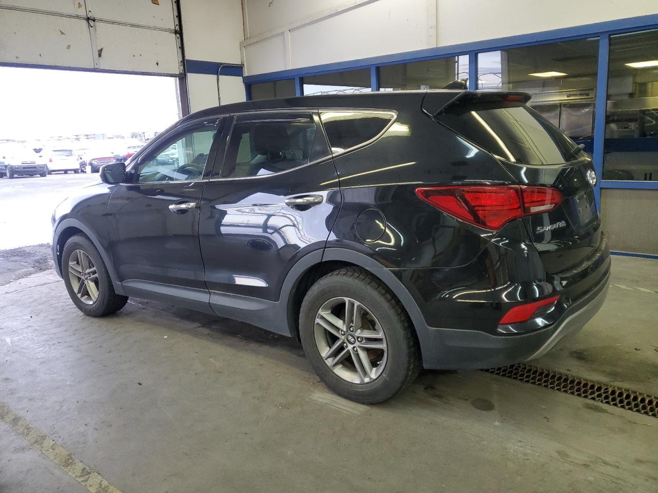 2017 Hyundai Santa Fe VIN 5NMZTDLB2HH000130 Copart auction photo, mechanical damage thumbnail 2
