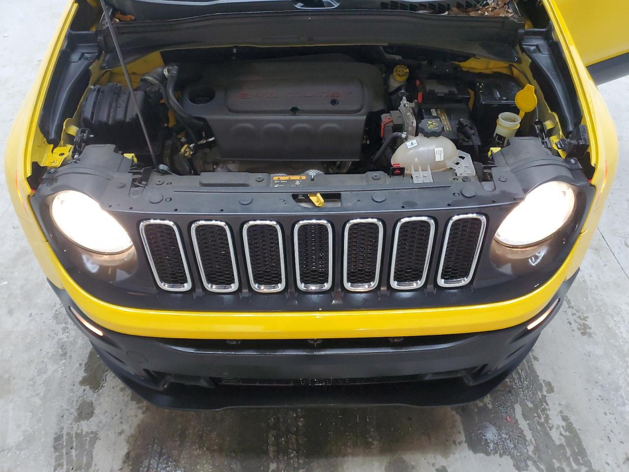 2018 Jeep Renegade VIN ZACCJABB0JPG93209 Copart auction photo, minor dent/scratches damage thumbnail 12