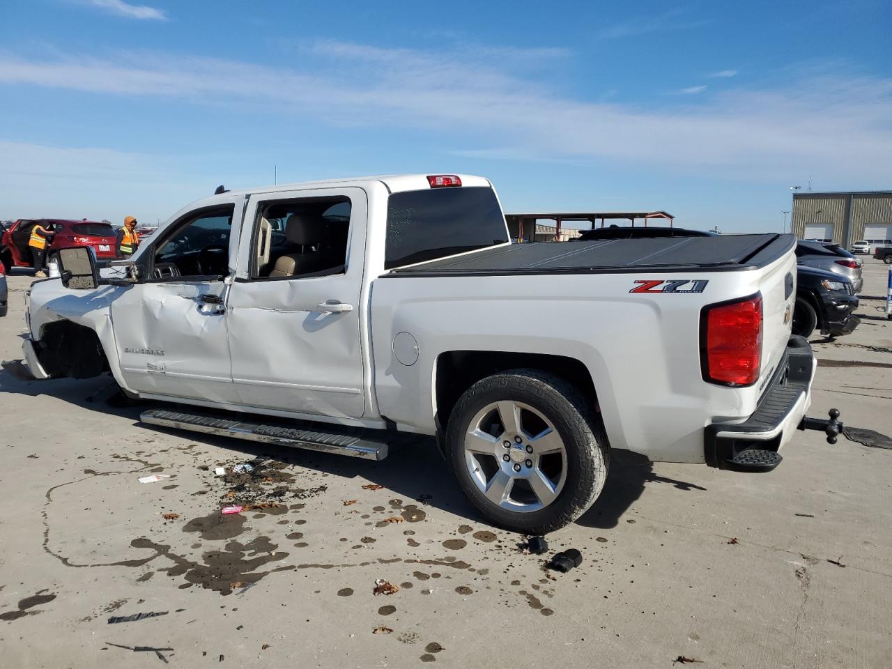 2018 Chevrolet Silverado VIN 3GCUKREC2JG635043 Copart auction photo, all over / hail damage thumbnail 2
