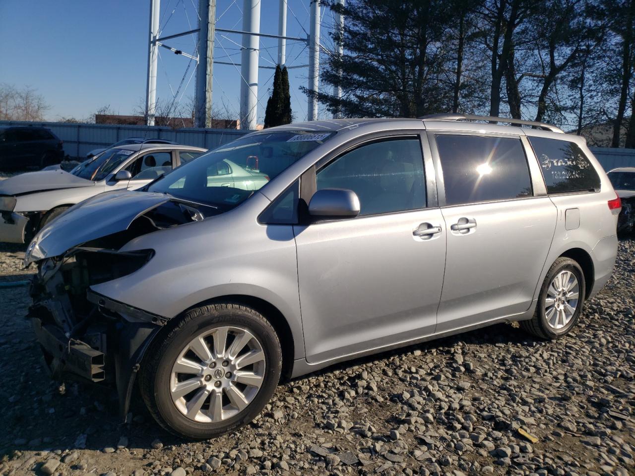 2014 Toyota Sienna VIN 5TDJK3DC3ES073498