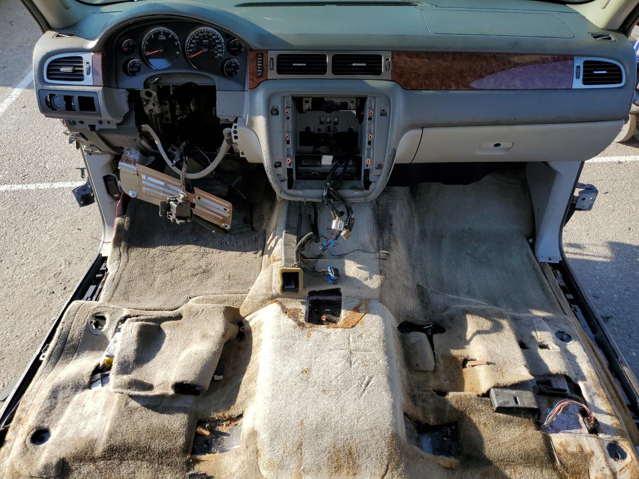 2007 Chevrolet Avalanche VIN 3GNEC12J77G131965 Copart auction photo, stripped damage thumbnail 8