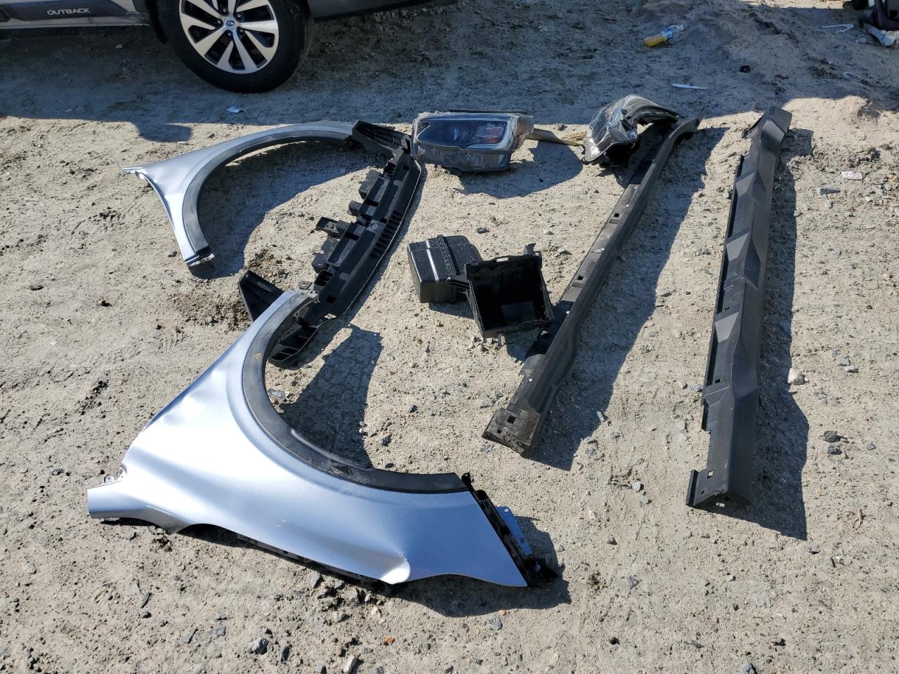 2020 Subaru Outback VIN 4S4BTACC3L3112785 Copart auction photo, front end damage thumbnail 13