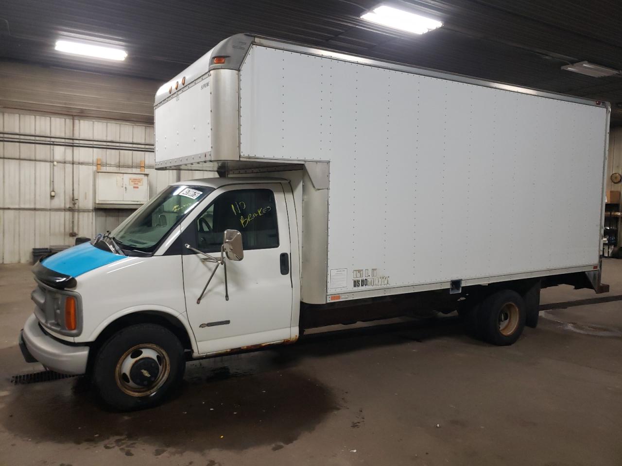 2002 Chevrolet Express VIN 1GBJG31R721203449