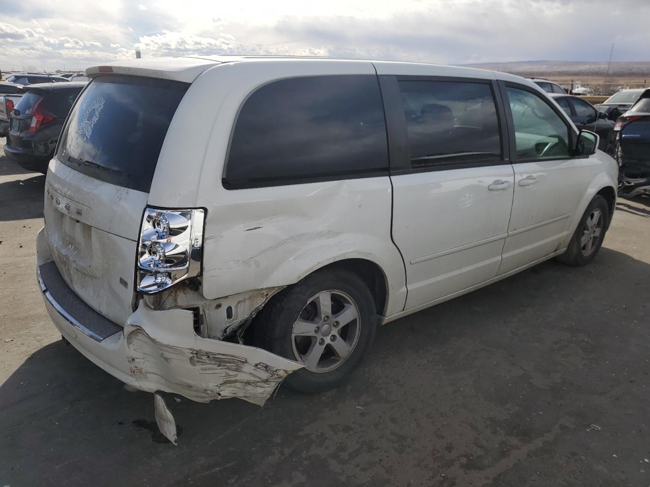 2013 Dodge Caravan VIN 2C4RDGCG0DR503147 Copart auction photo, rear end damage thumbnail 3