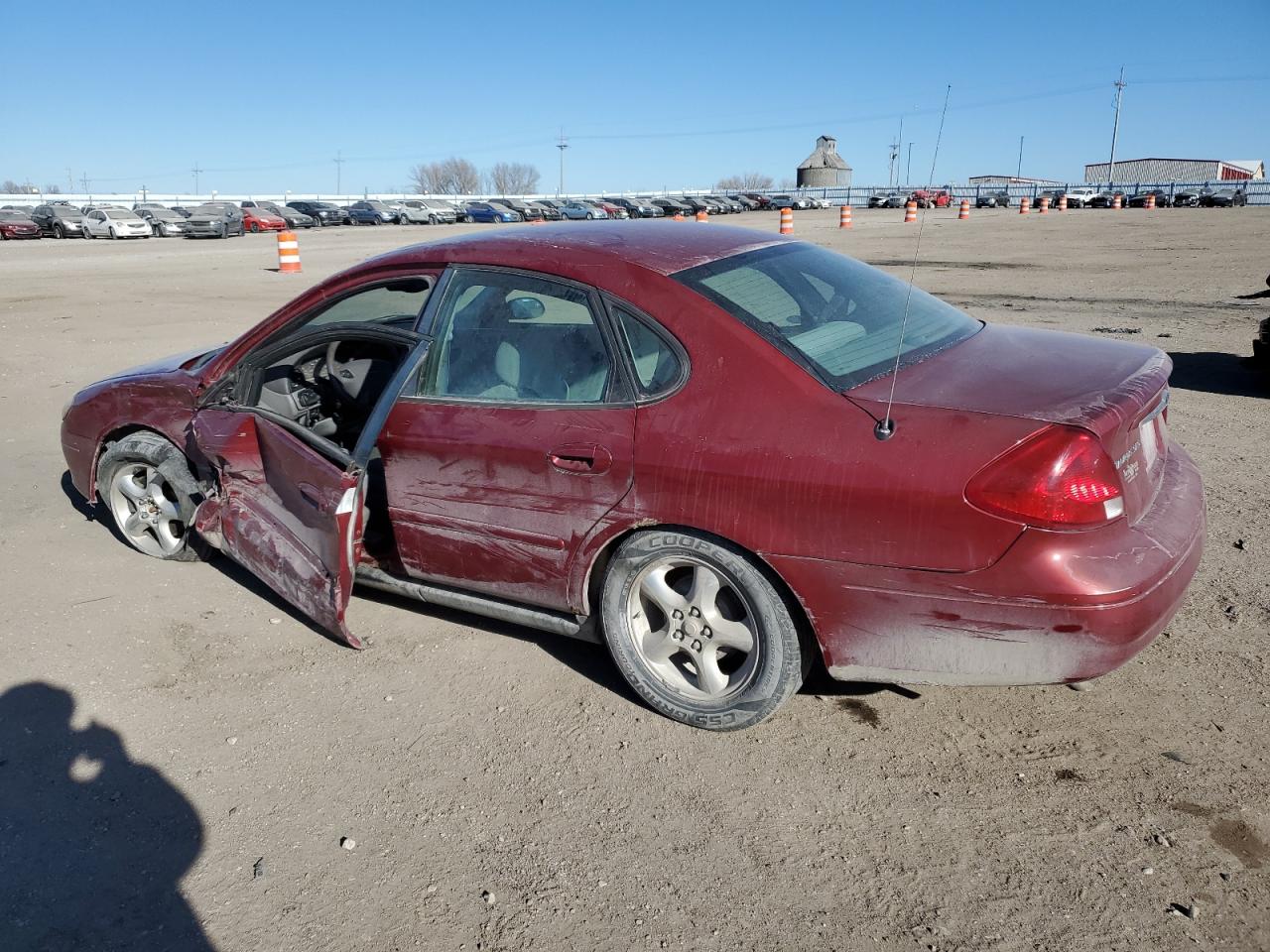 2002 Ford Taurus VIN 1FAFP55U82A178241 Copart auction photo, side / front end damage thumbnail 2