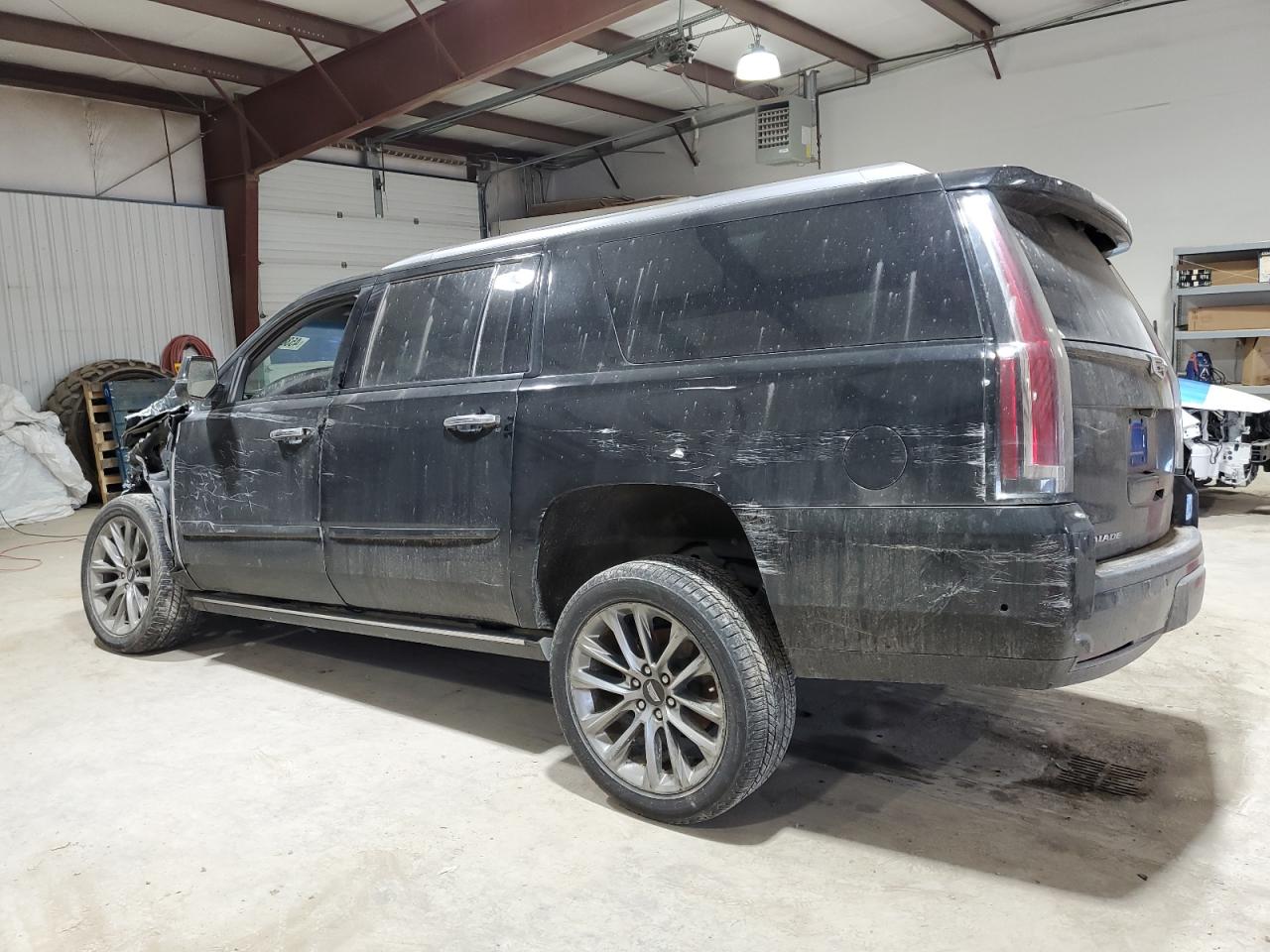 2019 Cadillac Escalade VIN 1GYS4JKJ3KR323041 Copart auction photo, front end / side damage thumbnail 2