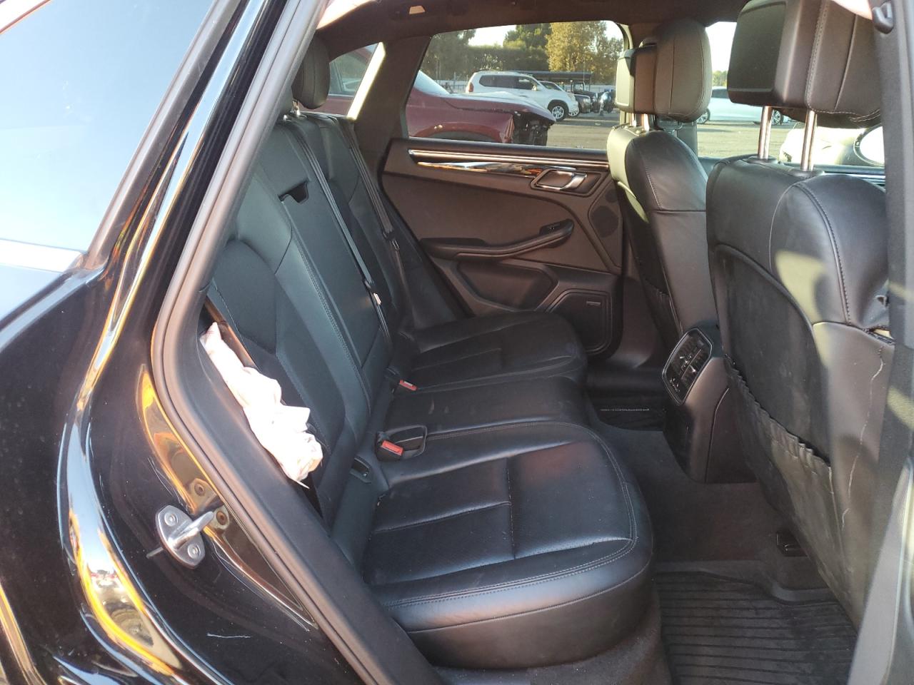 2016 Porsche Macan VIN WP1AB2A5XGLB52699 Copart auction photo, undercarriage / side damage thumbnail 11