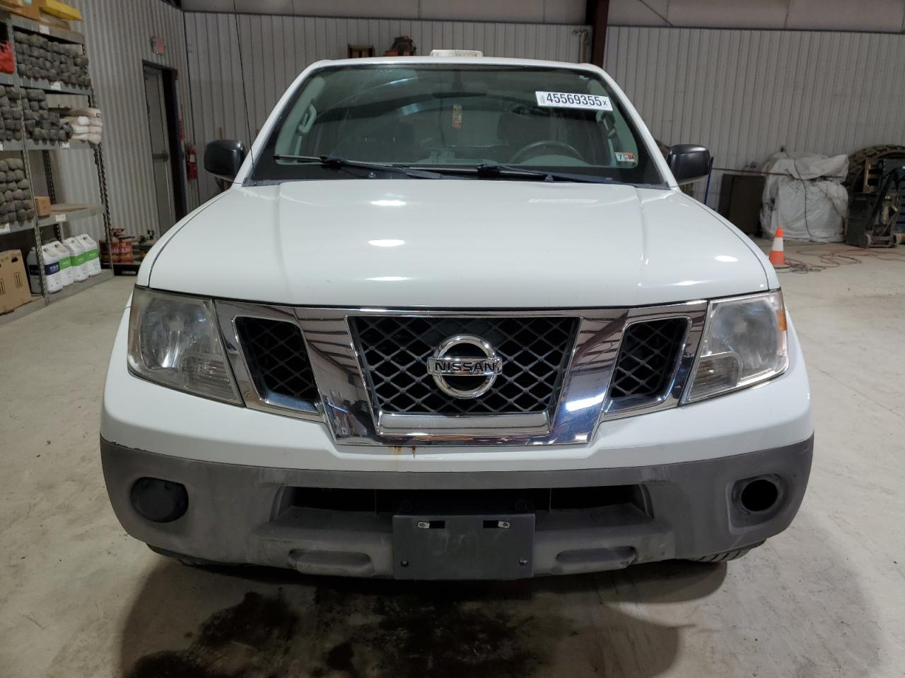 2015 Nissan Navara (Frontier) VIN 1N6BD0CT1FN759512 Copart auction photo, normal wear / minor dent/scratches damage thumbnail 5