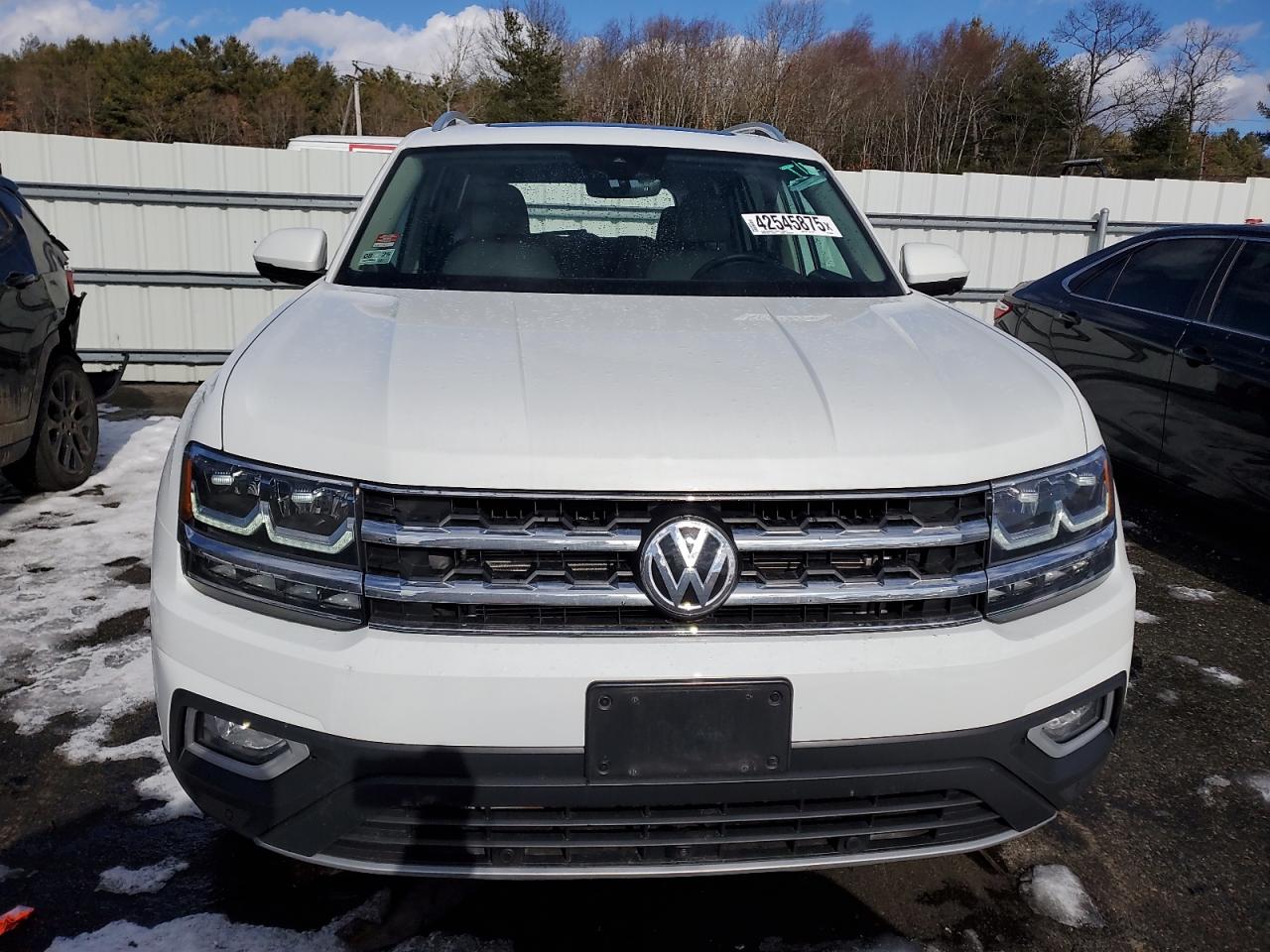 2019 Volkswagen Atlas VIN 1V2NR2CA9KC605629 Copart auction photo, rear end / minor dent/scratches damage thumbnail 5
