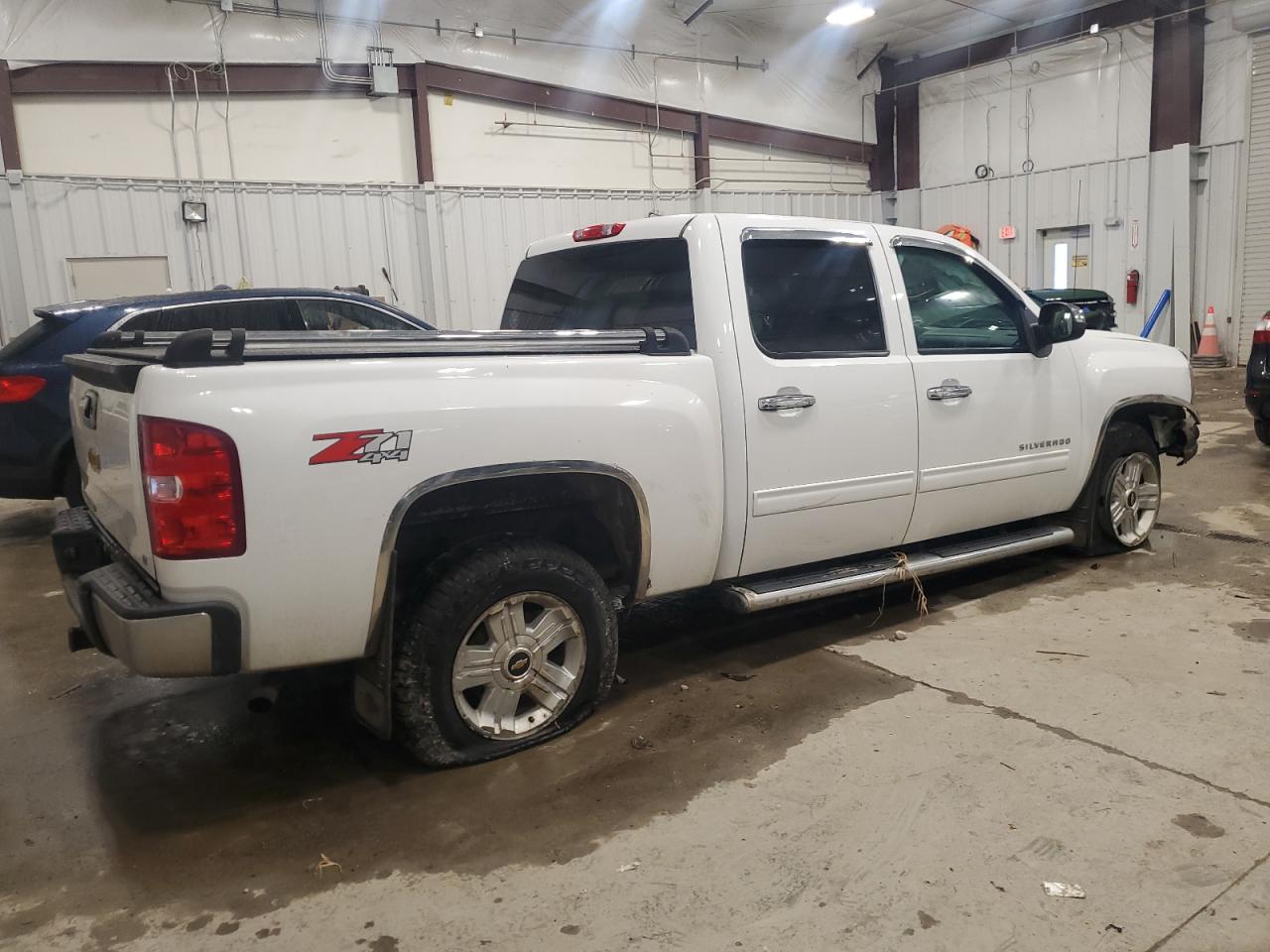2012 Chevrolet Silverado VIN 3GCPKSE79CG251156 Copart auction photo, front end damage thumbnail 3