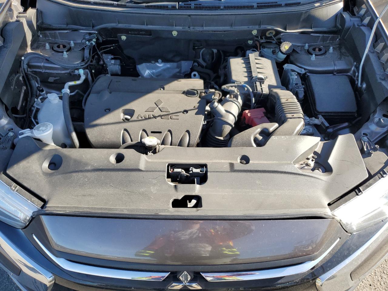 2018 Mitsubishi Outlander VIN JA4AR3AU4JU016624 Copart auction photo, side / rear end damage thumbnail 14