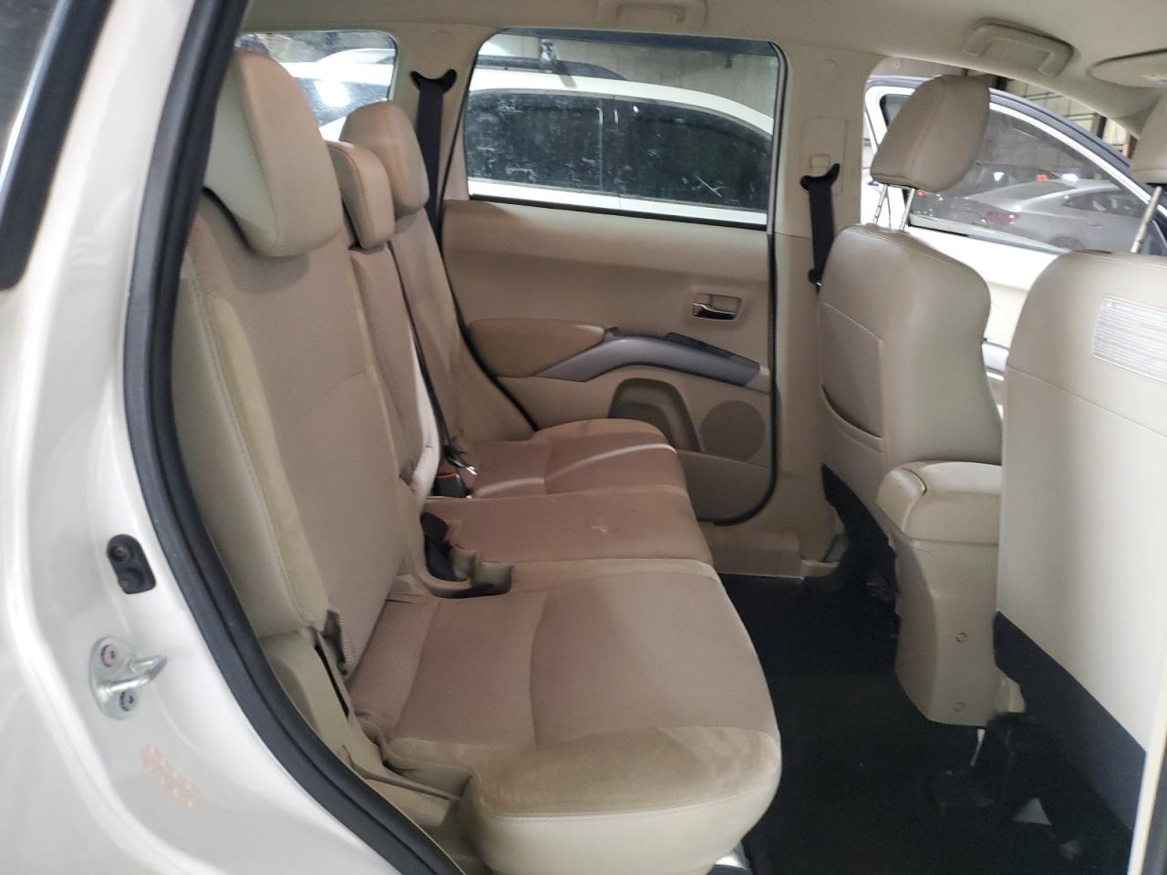 2010 Mitsubishi Outlander VIN JA4AS3AWXAZ018838 Copart auction photo, minor dent/scratches damage thumbnail 12