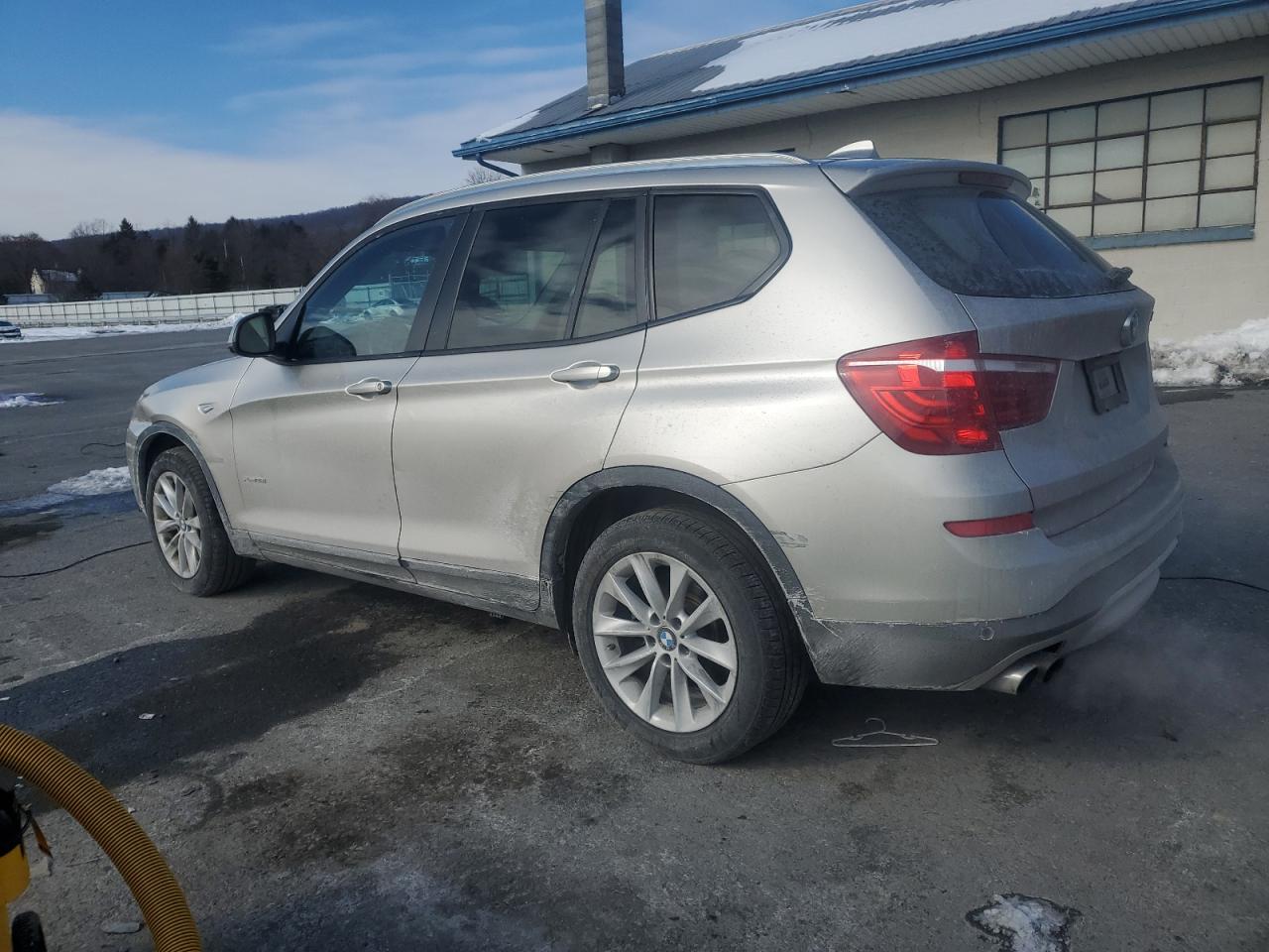 2016 BMW X3 VIN 5UXWX9C56G0D93127 Copart auction photo, front end / minor dent/scratches damage thumbnail 2