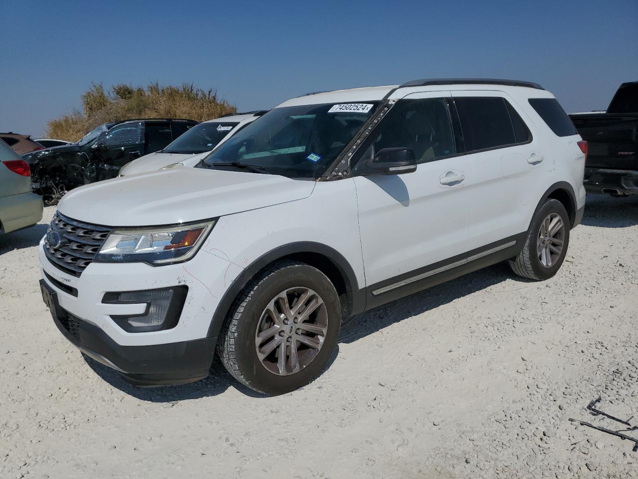 2017 Ford Explorer VIN 1FM5K7D82HGD40595