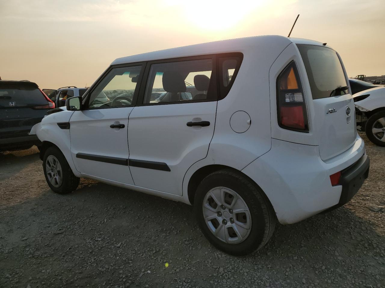 2011 KIA Soul VIN KNDJT2A13B7717839 Copart auction photo, front end damage thumbnail 2