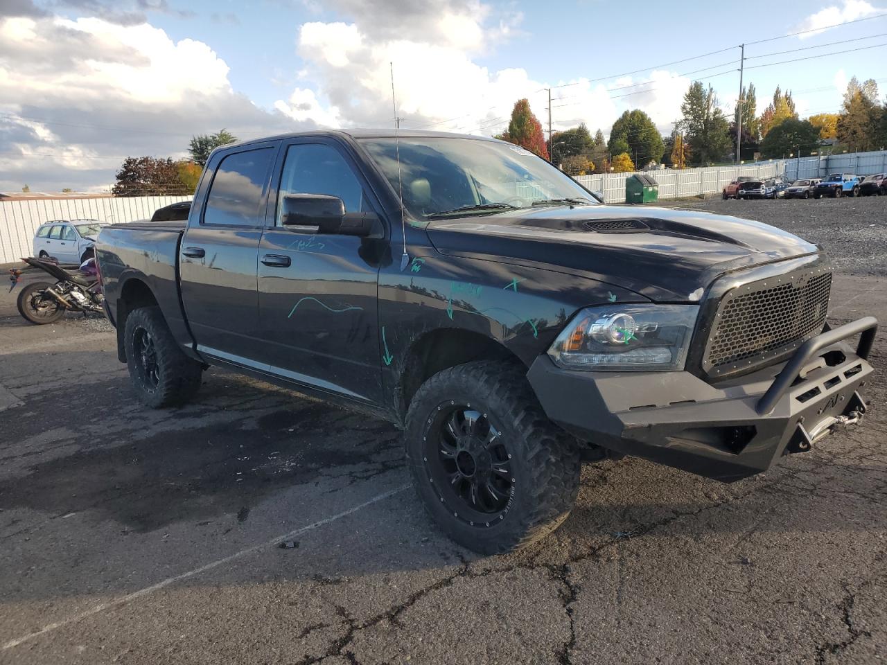 2013 RAM 1500 VIN 1C6RR7MT4DS722129 Copart auction photo, rear end / minor dent/scratches damage thumbnail 4