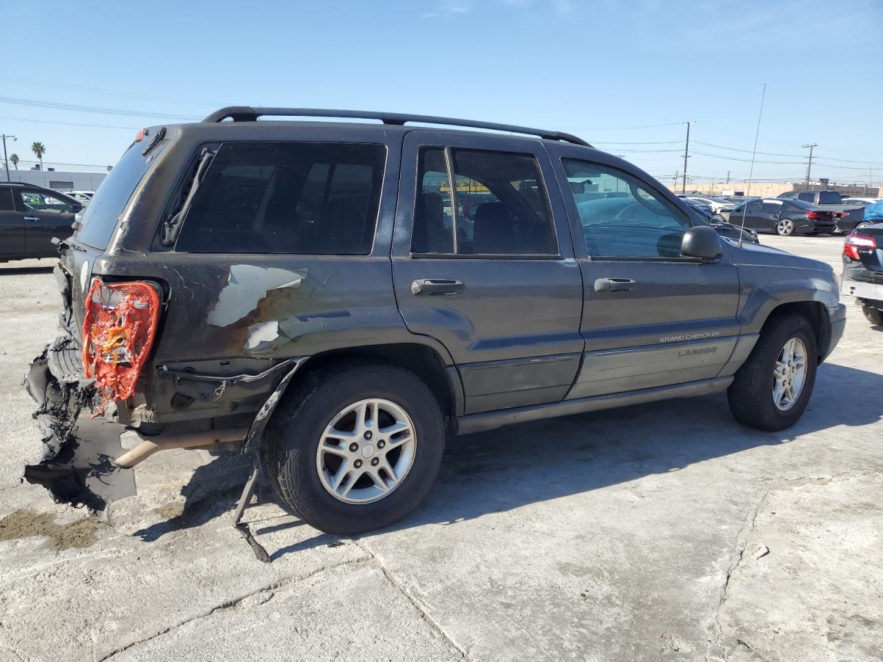 2004 Jeep Grand Cherokee VIN 1J4GX48S44C360524 Copart auction photo, burn damage thumbnail 3