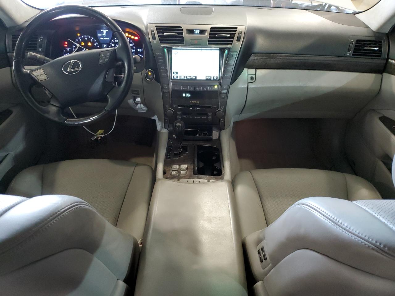 2008 Lexus LS VIN JTHGL46F385029143 Copart auction photo, rear end / minor dent/scratches damage thumbnail 8