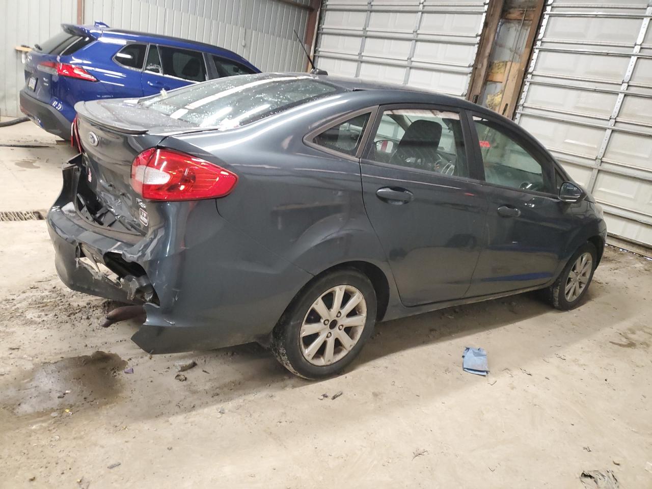 2011 Ford Fiesta VIN 3FADP4BJ6BM137332 Copart auction photo, rear end damage thumbnail 3