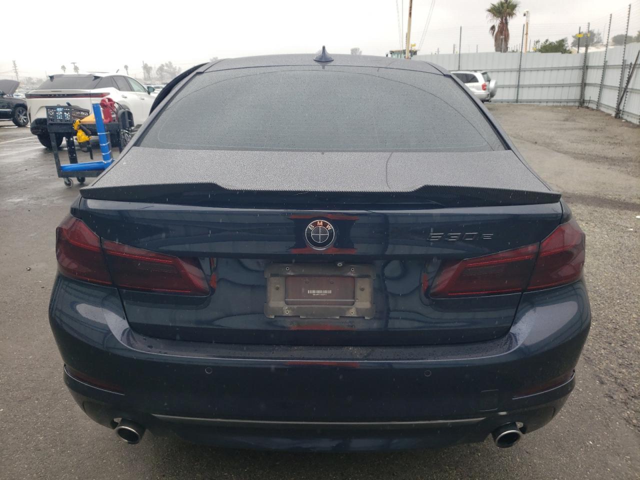 2018 BMW 5er VIN WBAJA9C57JB250738 Copart auction photo, side / mechanical damage thumbnail 6