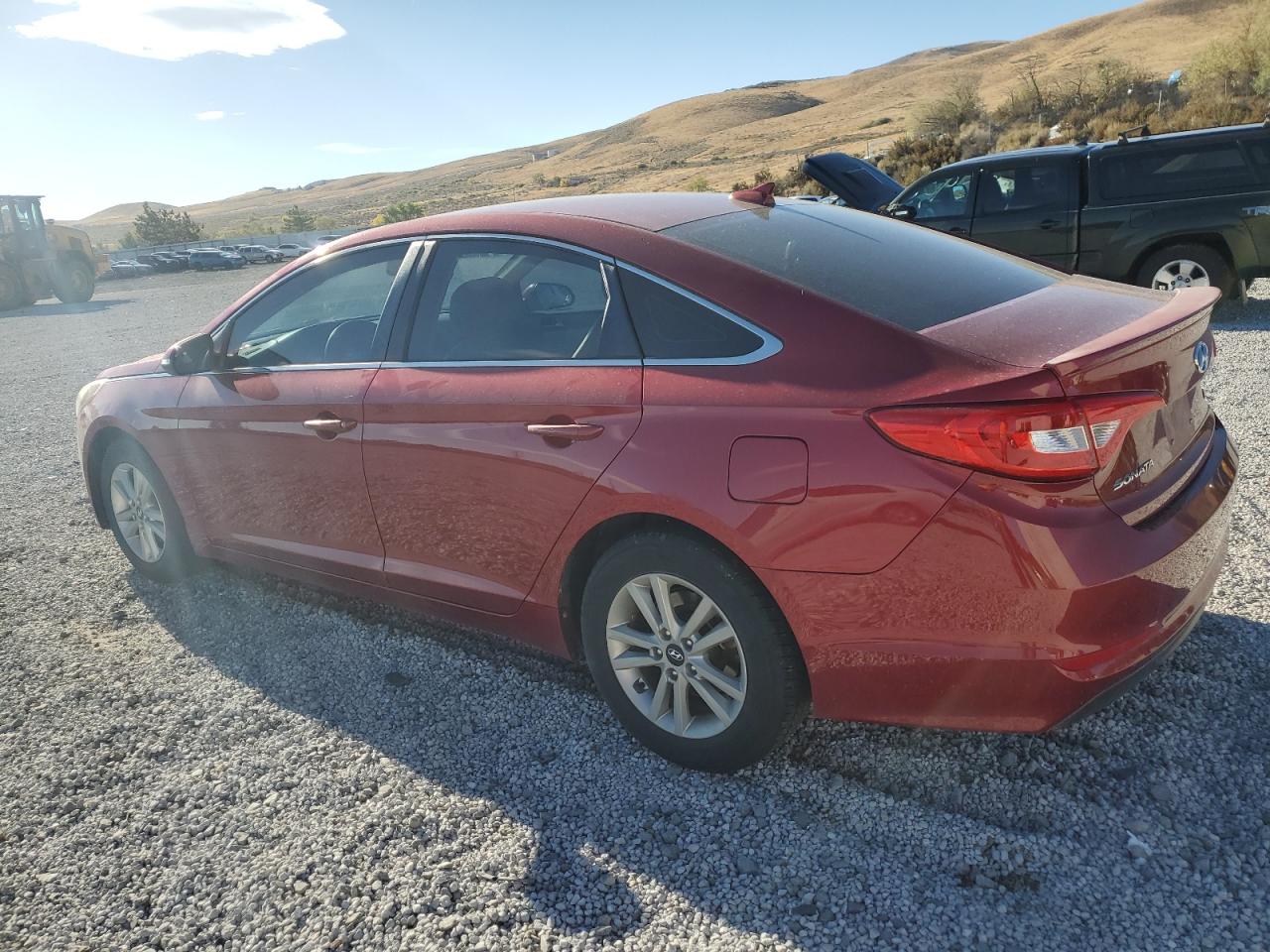 2015 Hyundai Sonata VIN 5NPE24AA3FH193433 Copart auction photo, minor dent/scratches damage thumbnail 2