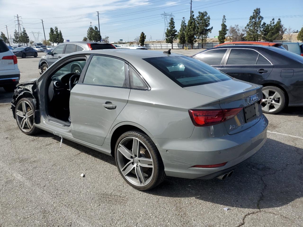 2020 Audi A3 VIN WAUCUGFF7LA004984 Copart auction photo, undercarriage / side damage thumbnail 2