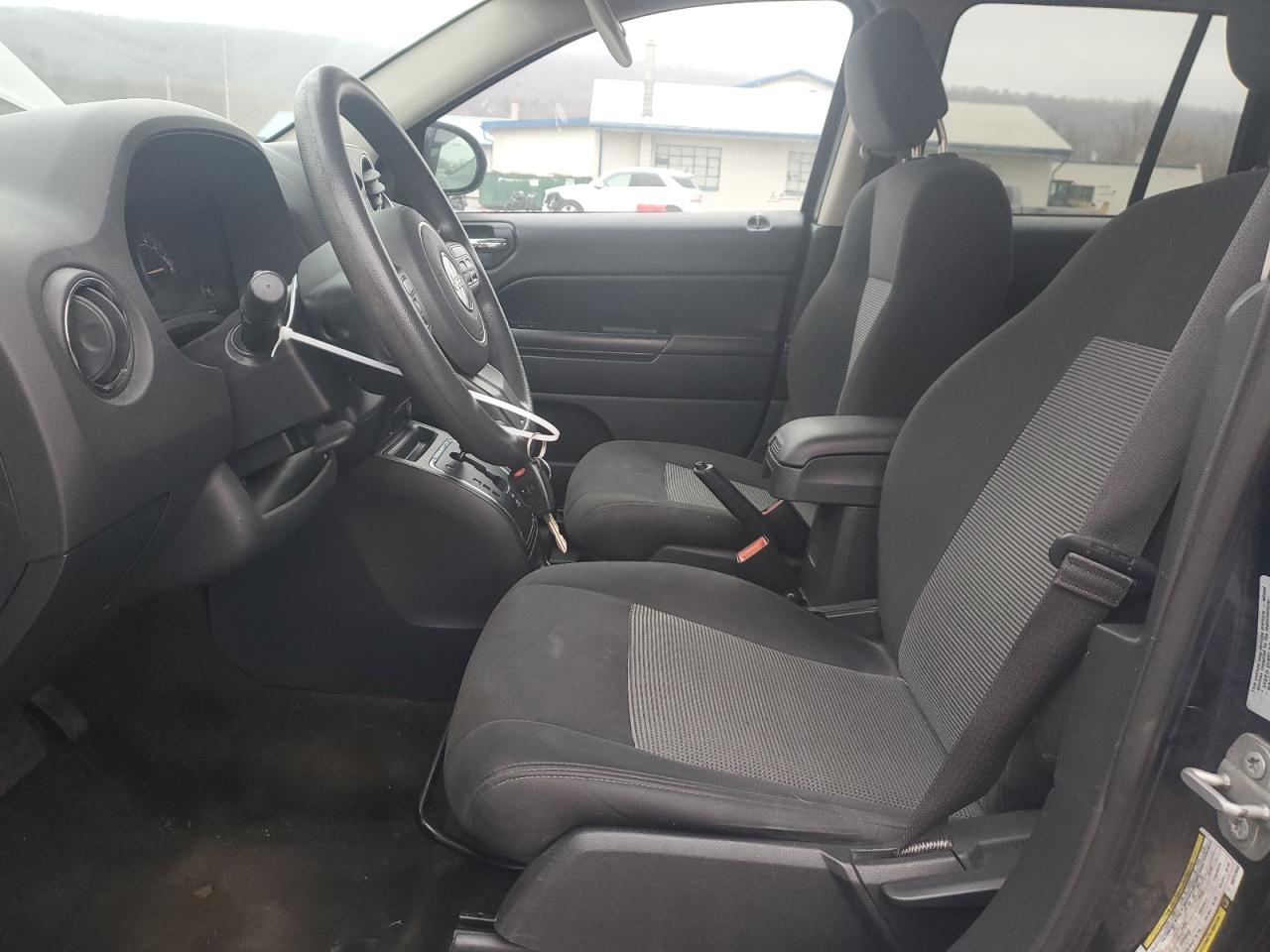 2016 Jeep Compass VIN 1C4NJDBB0GD712830 Copart auction photo, front end / undercarriage damage thumbnail 7