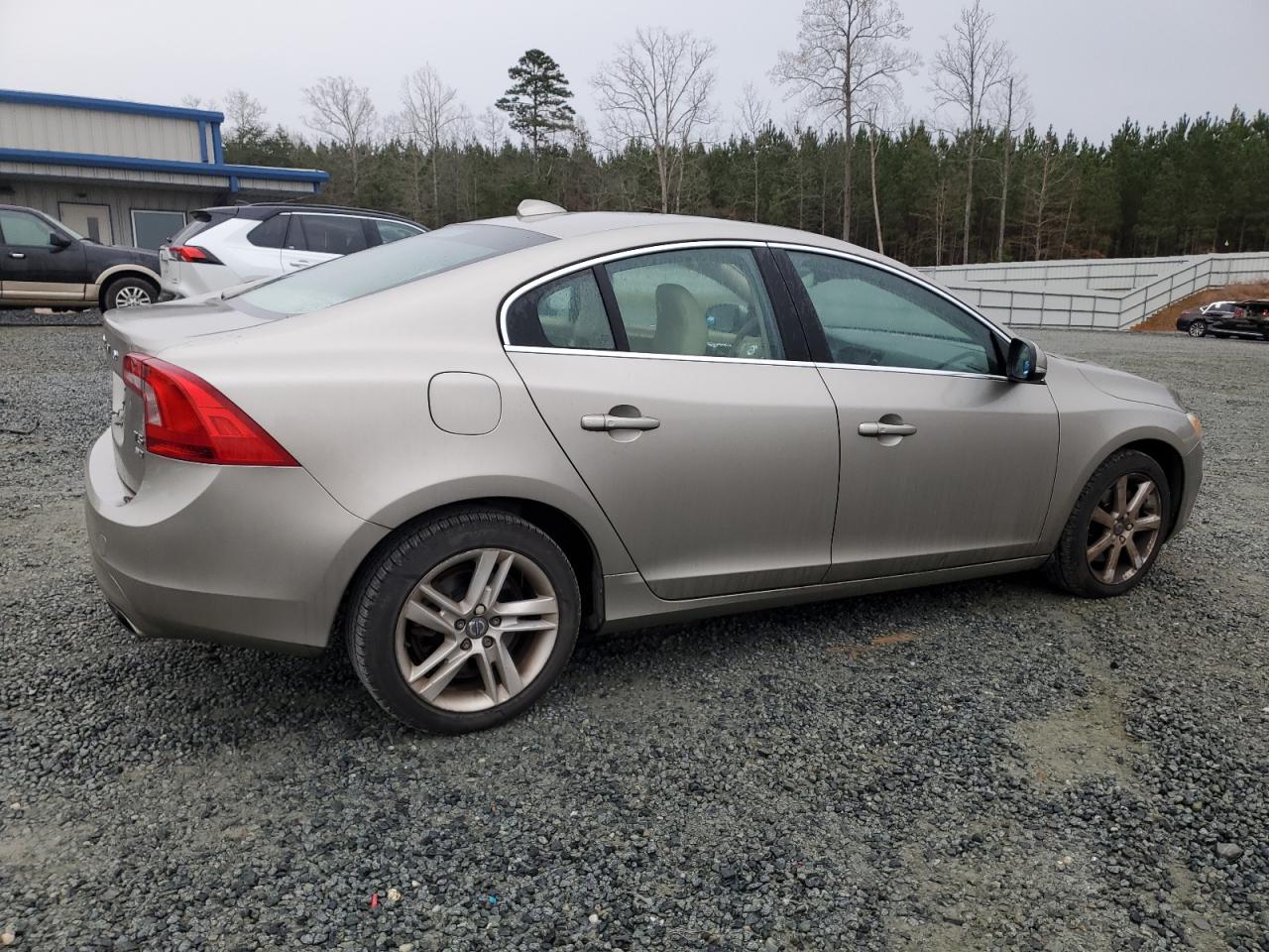 2016 Volvo S60 VIN YV1612TK4G1397825 Copart auction photo, minor dent/scratches damage thumbnail 3