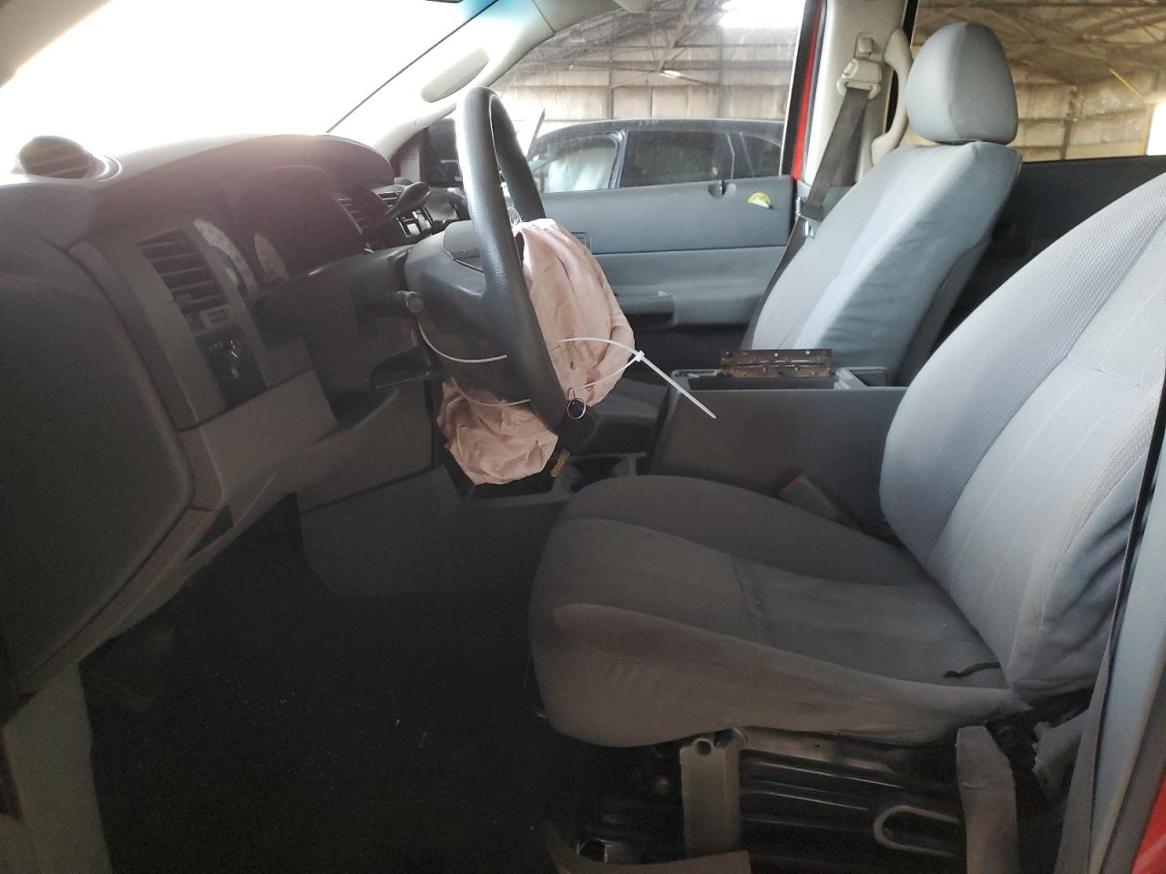 2005 Dodge Durango VIN 1D4HD38K25F585086 Copart auction photo, rear end / undercarriage damage thumbnail 7