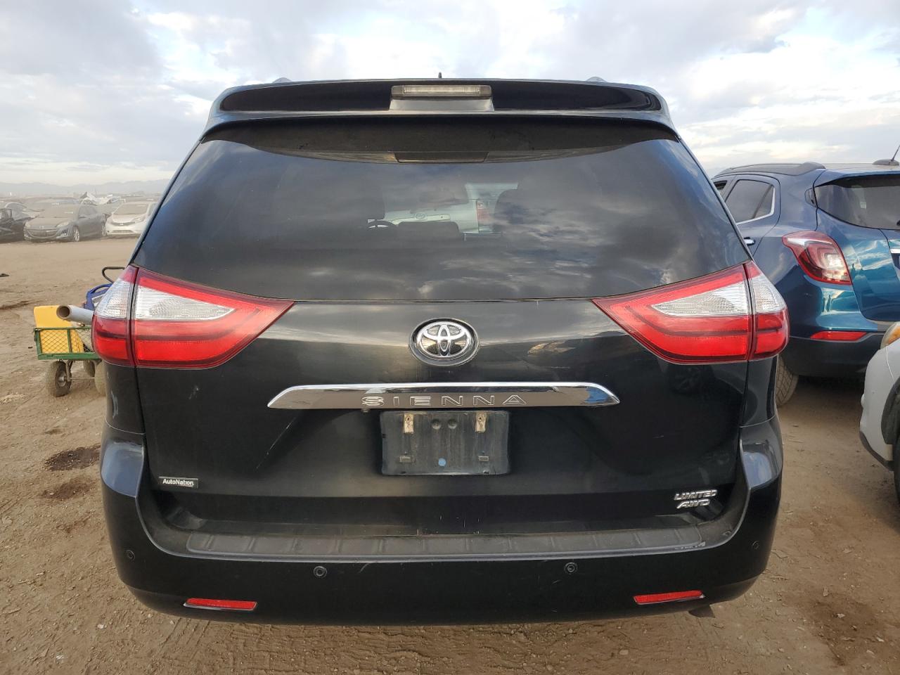 2016 Toyota Sienna VIN 5TDDK3DC2GS139152 Copart auction photo, front end damage thumbnail 6
