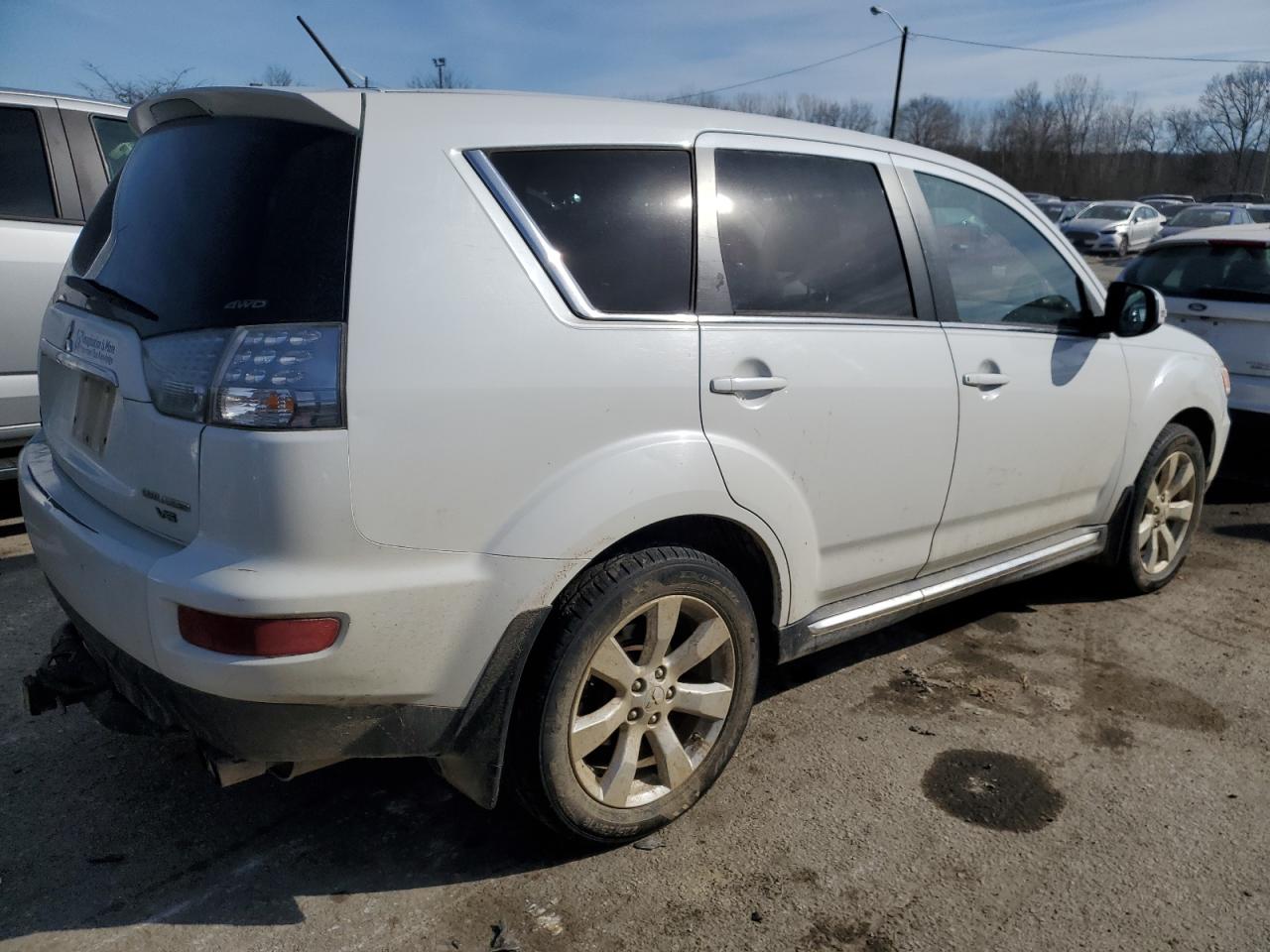 2010 Mitsubishi Outlander VIN JA4JT5AX0AZ010894 Copart auction photo, front end / side damage thumbnail 3