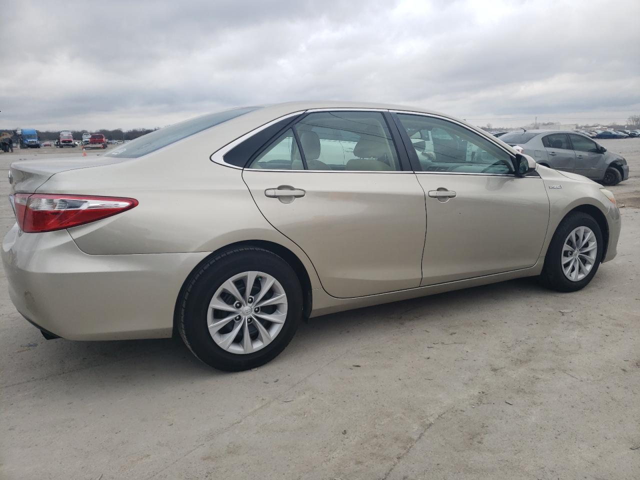 2015 Toyota Camry VIN 4T1BD1FK1FU157898 Copart auction photo, minor dent/scratches damage thumbnail 3