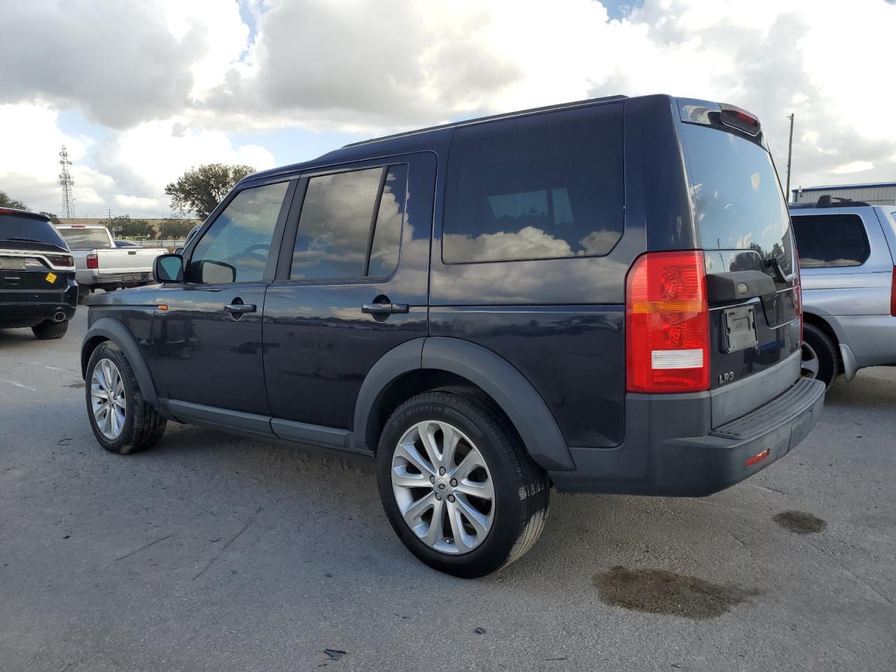 2006 Land Rover LR3 VIN SALAD24426A400011 Copart auction photo, burn - engine damage thumbnail 2