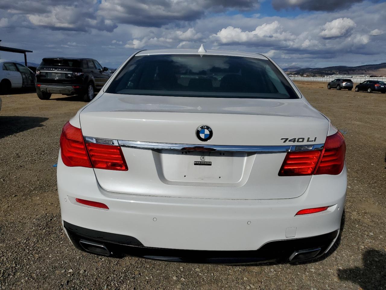 2011 BMW 7er VIN WBAKB4C58BC573888 Copart auction photo, front end damage thumbnail 6
