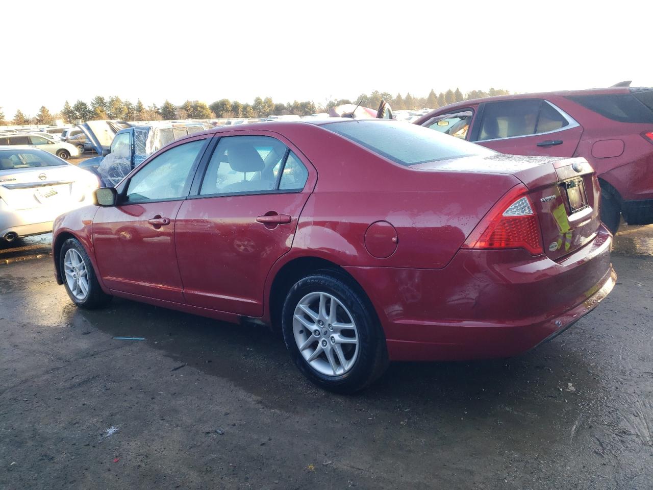 2010 Ford Fusion VIN 3FAHP0GA0AR178933 Copart auction photo, front end / side damage thumbnail 2